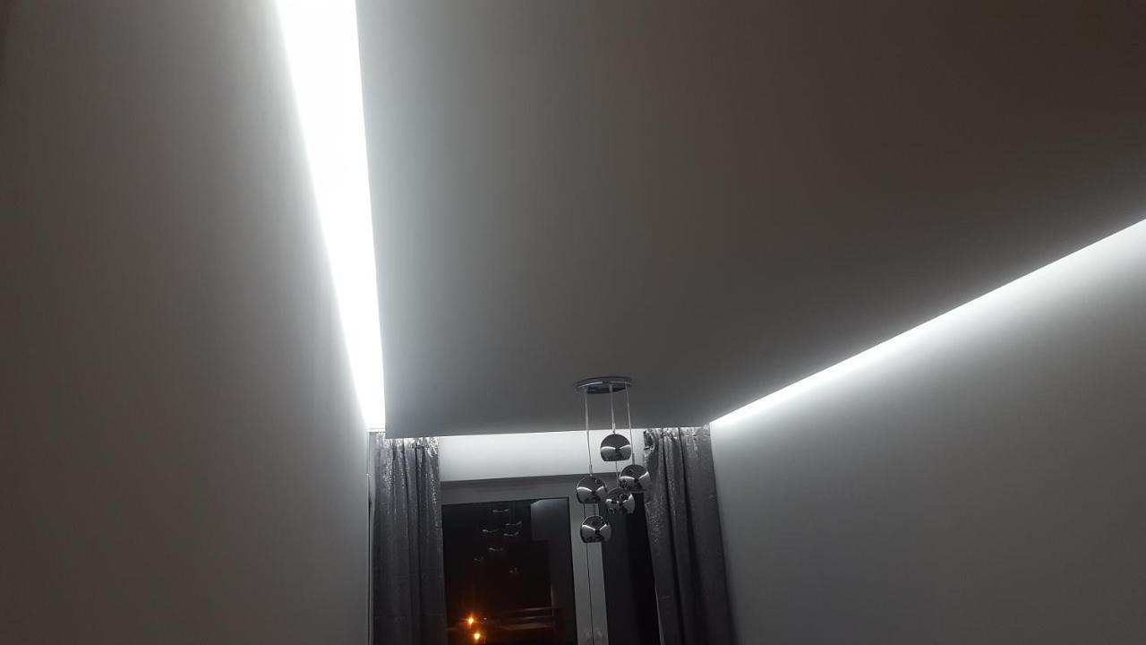 Apartament Skarbowa 2 & Parking 레스노 외부 사진