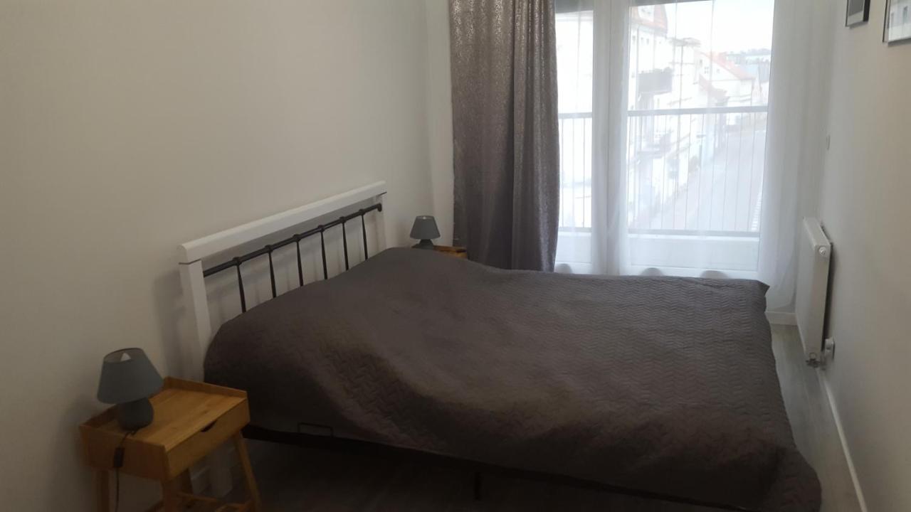 Apartament Skarbowa 2 & Parking 레스노 외부 사진